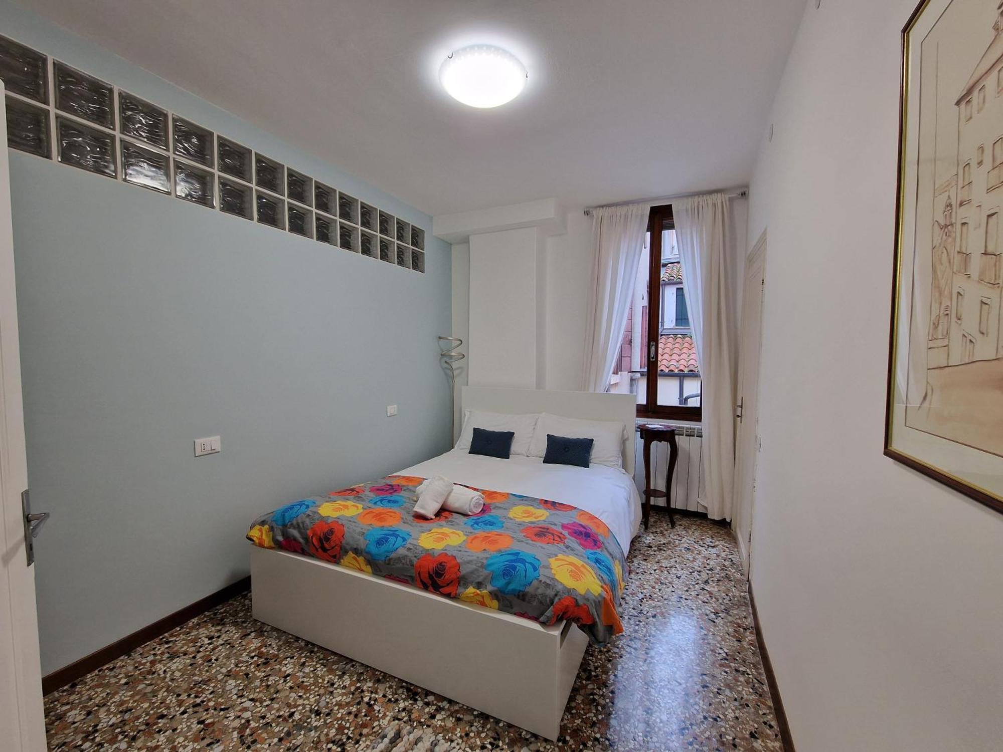 Veneziacentopercento La Forcola Apartment, Next To Rialto Bridge מראה חיצוני תמונה