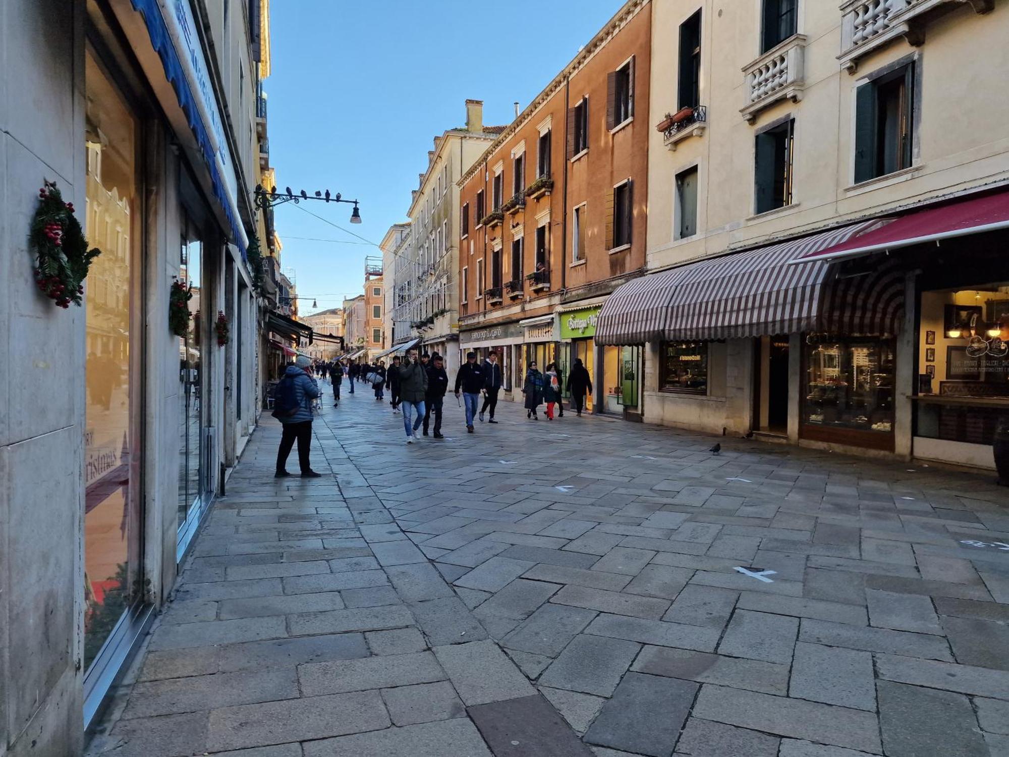 Veneziacentopercento La Forcola Apartment, Next To Rialto Bridge מראה חיצוני תמונה