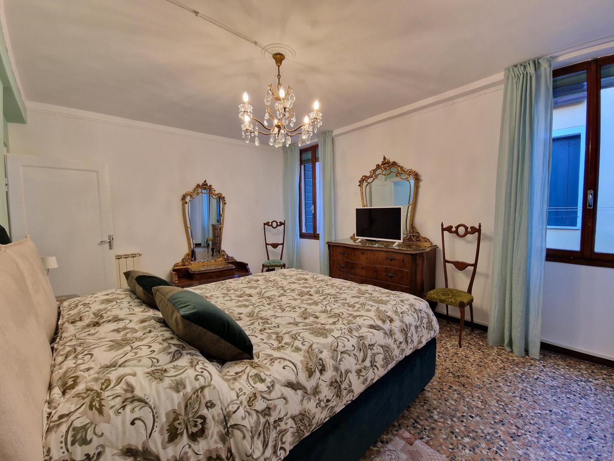 Veneziacentopercento La Forcola Apartment, Next To Rialto Bridge מראה חיצוני תמונה