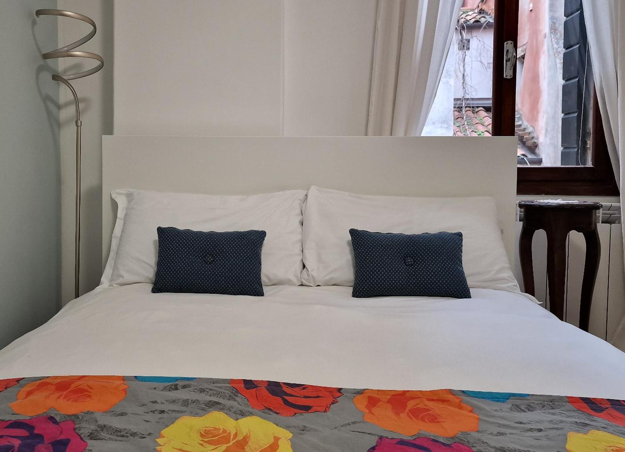 Veneziacentopercento La Forcola Apartment, Next To Rialto Bridge מראה חיצוני תמונה